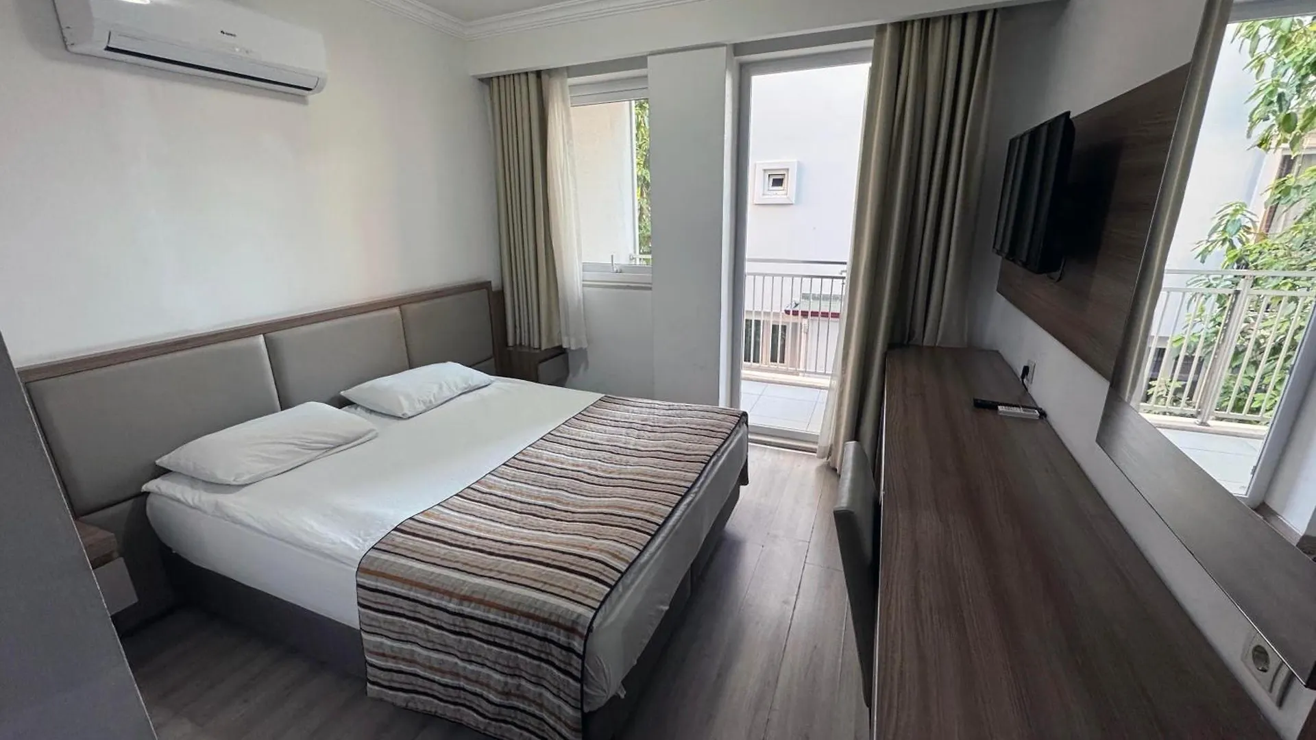 Hotel Mandalin Antalya 0*,